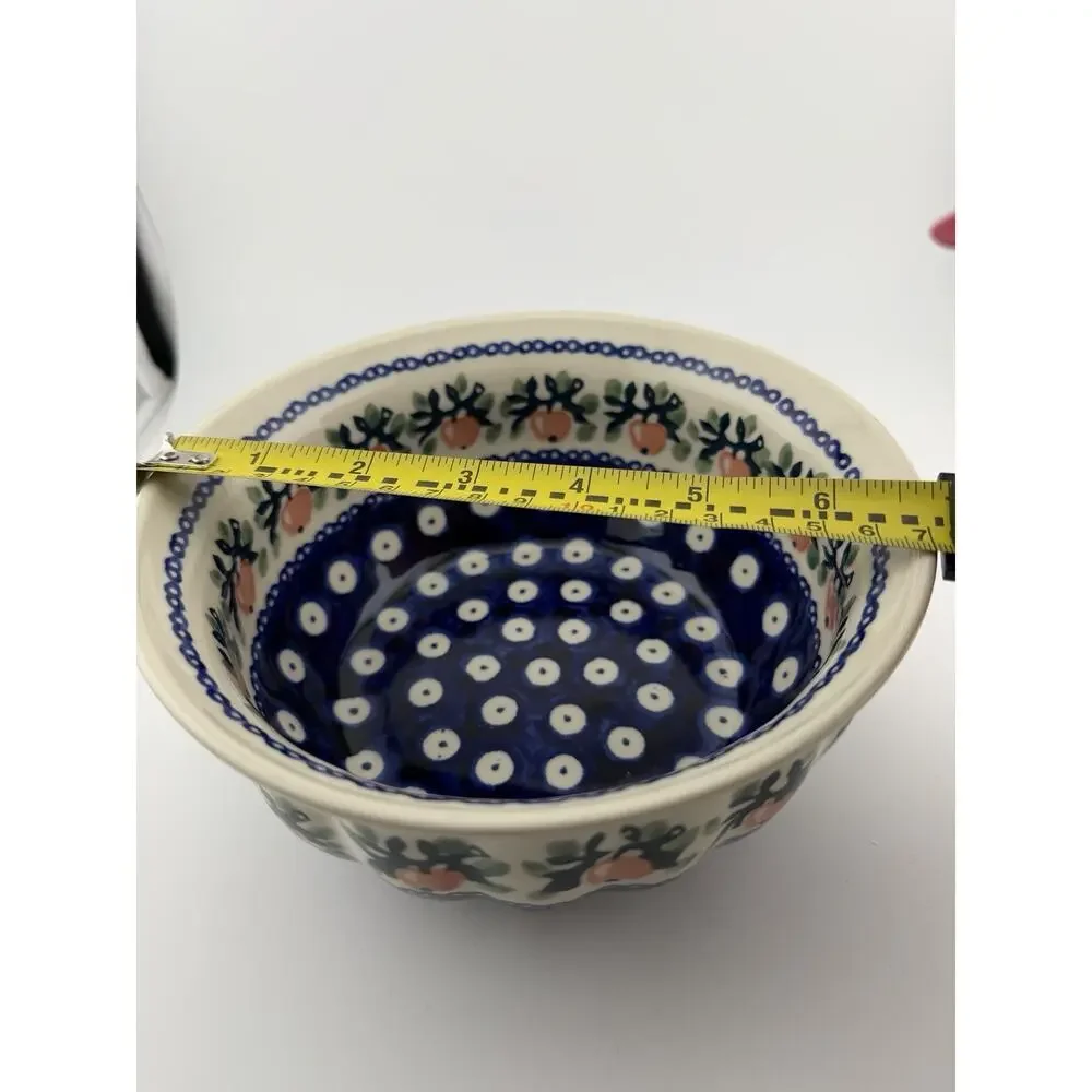 Boleslawiec Manufakura Polish Pottery Apple Bowl 6.75